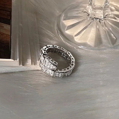 Anillo de Lujo - Serpiente Eterna de la Elegancia