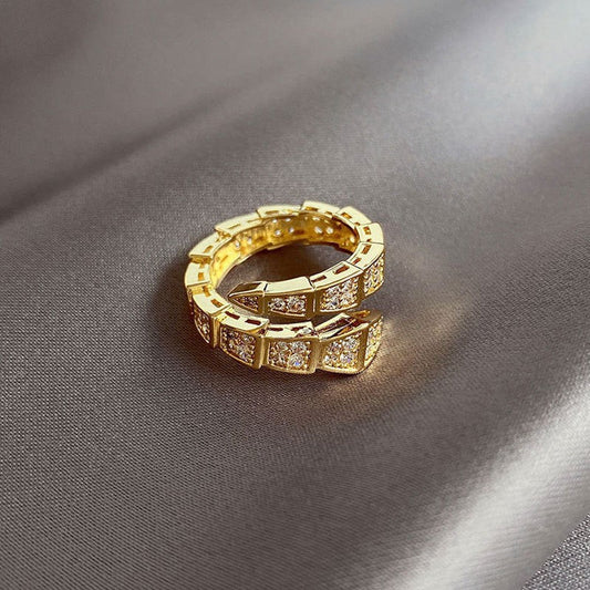 Anillo de Lujo - Serpiente Eterna de la Elegancia